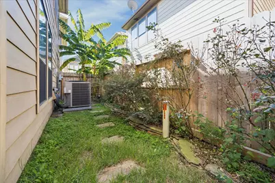 1393 Studer Street, Houston, TX 77007 - Photo 20