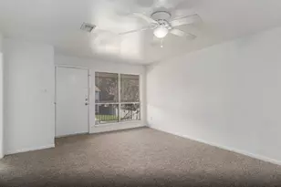 4027 Briarglen Dr, Dickinson, TX 77539 - Photo 6