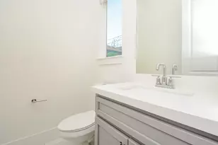 310 Cyclamen St, Houston, TX 77018 - Photo 30