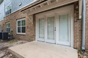 1725 Harvey Mitchell Pkwy S, College Station, TX 77840 - Photo 38