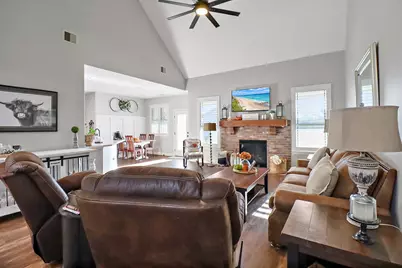 9407 St Croix Way, Mont Belvieu, TX 77523 - Photo 8