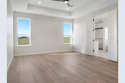 643 Chuckwagon Trail, Angleton, TX 77515 - Photo 6