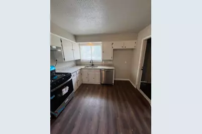 9306 St Lo Road, Houston, TX 77033 - Photo 4