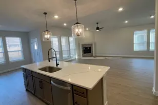 15183 Ty Marshall Ct, College Station, TX 77845 - Photo 4