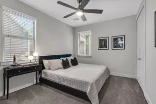 1512 Dyer Lake Ln, Houston, TX 77008 - Photo 22