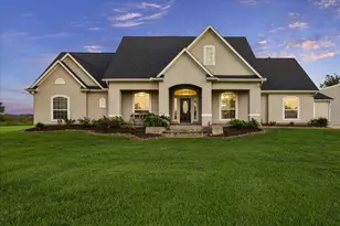 2702 Horseshoe Ln, Rosharon, TX 77583 - Photo 2
