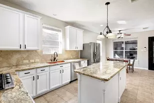 2511 Bridgestone Park Ln, Spring, TX 77386 - Photo 10