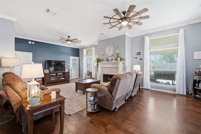 405 Regency Court, Friendswood, TX 77546 - Photo 2