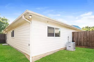 8424 Cannon St, Houston, TX 77051 - Photo 14