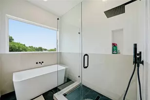 5509 Hershe St, Houston, TX 77020 - Photo 18