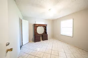 10418 Burman St, Houston, TX 77029 - Photo 6