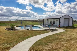 233 Randi Rd, Bellville, TX 77418 - Photo 34