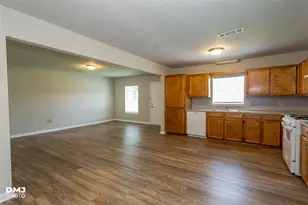 3140 Boyd Ave, Groves, TX 77619 - Photo 10
