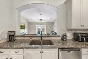 2418 Hollywood Ave, Liberty, TX 77575 - Photo 12