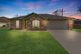 2418 Hollywood Ave, Liberty, TX 77575 - Photo 1