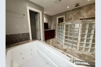2119 Meadows Boulevard, League City, TX 77573 - Photo 14