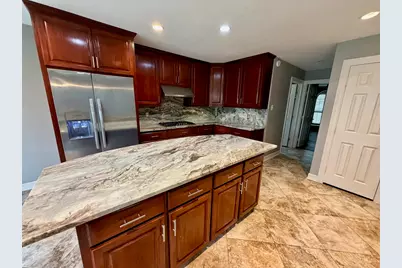 2119 Meadows Boulevard, League City, TX 77573 - Photo 4