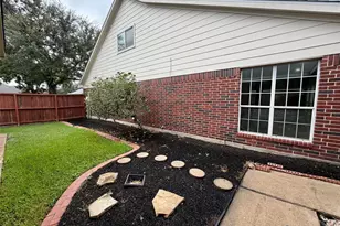 2119 Meadows Blvd, League City, TX 77573 - Photo 30