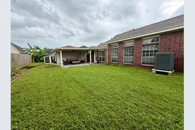 2119 Meadows Boulevard, League City, TX 77573 - Photo 28