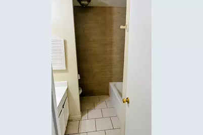 11818 Sawmill Stream Circle, Houston, TX 77067 - Photo 6