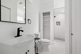 948 Ashland St, Houston, TX 77008 - Photo 42