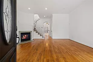948 Ashland St, Houston, TX 77008 - Photo 4
