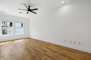 948 Ashland St, Houston, TX 77008 - Photo 38