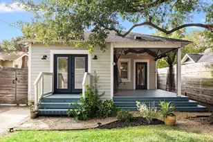 1131 Walling St, Houston, TX 77009 - Photo 2