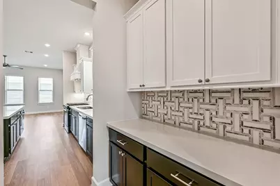 2521 S Houston Avenue, Pearland, TX 77581 - Photo 16