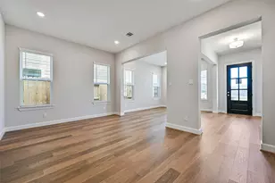 2521 S Houston Ave, Pearland, TX 77581 - Photo 10
