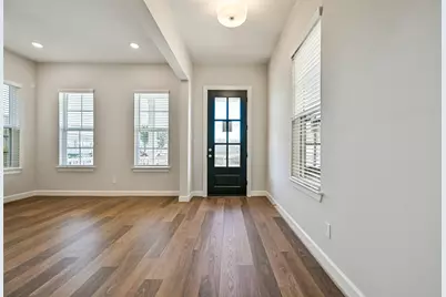 2521 S Houston Avenue, Pearland, TX 77581 - Photo 6