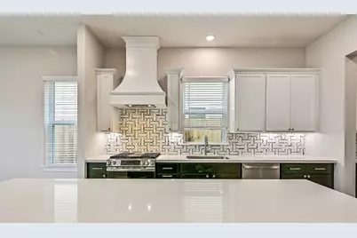 2521 S Houston Avenue, Pearland, TX 77581 - Photo 12