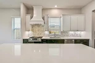 2521 S Houston Ave, Pearland, TX 77581 - Photo 12