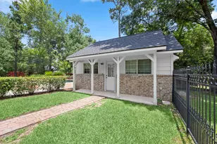 8961 Fallsbrook Ct, Conroe, TX 77302 - Photo 40