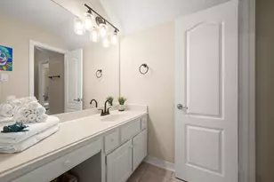 8961 Fallsbrook Ct, Conroe, TX 77302 - Photo 28