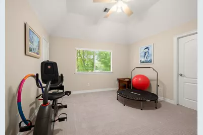 8961 Fallsbrook Court, Conroe, TX 77302 - Photo 32
