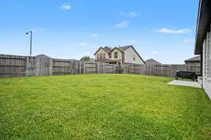 13716 Windward Mist Dr, La Marque, TX 77568 - Photo 32