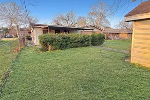 409 Midway Dr, Baytown, TX 77521 - Photo 28