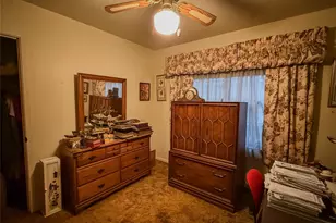 409 Midway Dr, Baytown, TX 77521 - Photo 22