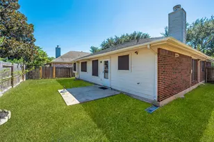15226 Wyndham Trl, Houston, TX 77083 - Photo 32