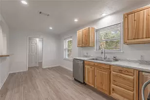 1414 23rd St, Huntsville, TX 77340 - Photo 16