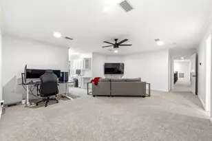 130 E Fairbranch Cir, The Woodlands, TX 77382 - Photo 34