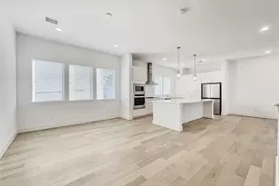 7711 Westside Villas Ln, Houston, TX 77055 - Photo 20