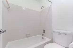 3410 E Heatherock Cir, Sugar Land, TX 77479 - Photo 18