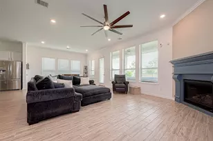 4417 Camden Lake Ln, Rosharon, TX 77583 - Photo 8