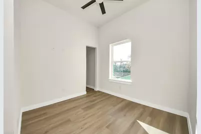 8025 Peachtree Street #A, Houston, TX 77016 - Photo 32