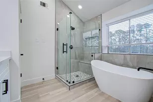 2211 S Mission Cir, Friendswood, TX 77546 - Photo 32