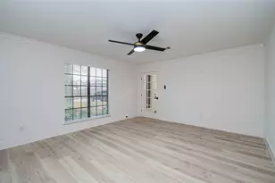 2211 S Mission Cir, Friendswood, TX 77546 - Photo 6