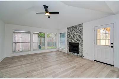 2211 S Mission Circle, Friendswood, TX 77546 - Photo 20