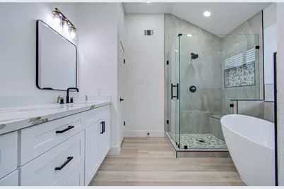 2211 S Mission Circle, Friendswood, TX 77546 - Photo 30